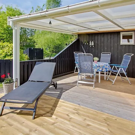 펜션 Two-bedroom Holiday In *